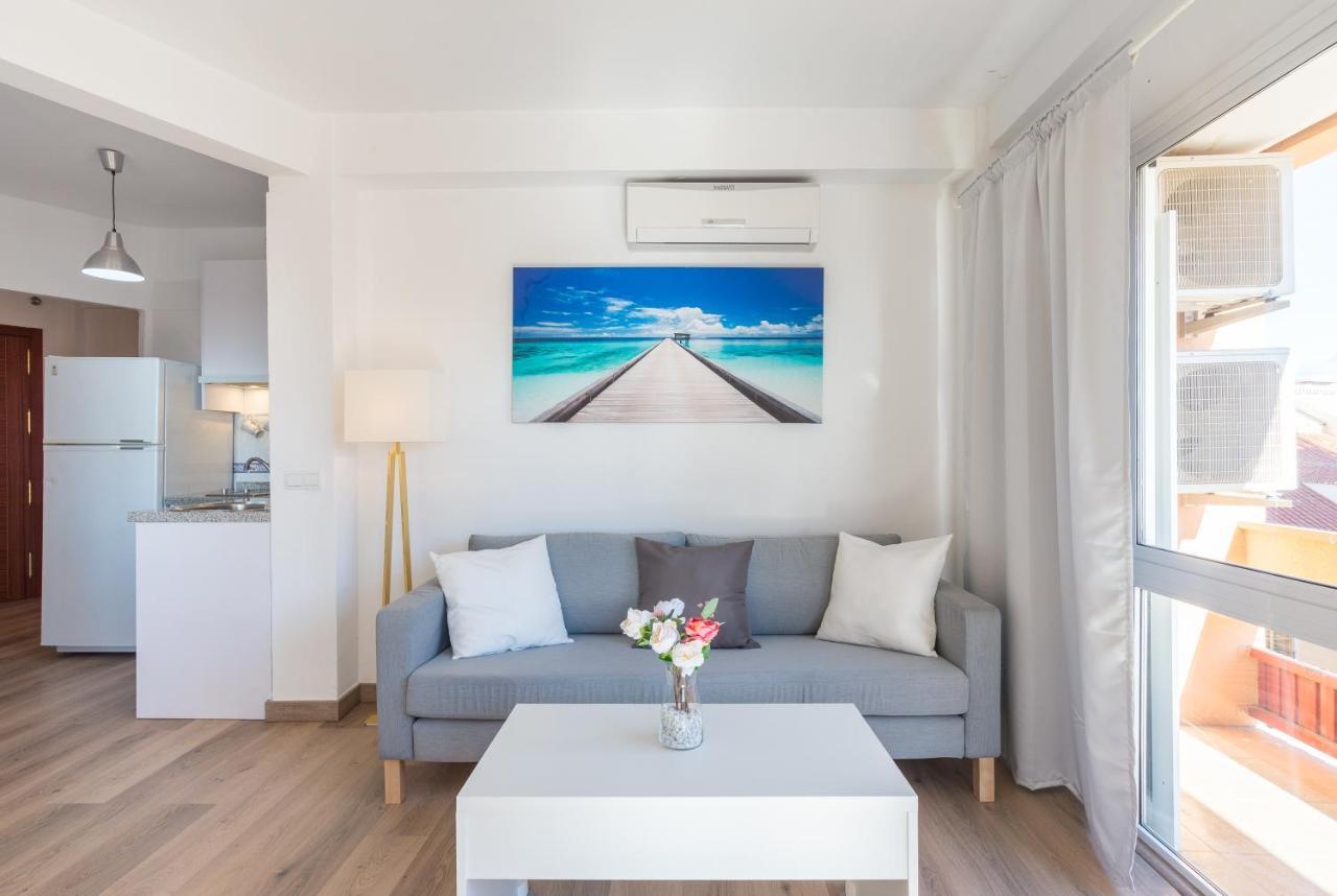 Soho Centro Terrace 2 Rooms Young People Only Malaga Exterior photo